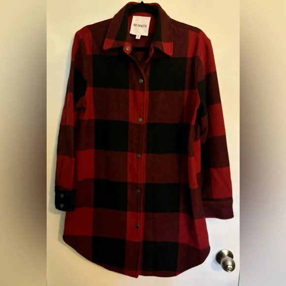 BB Dakota Womens Shaket Red Black Buffalo Plaid Pockets Oversized Size Small - Picture 1 of 9